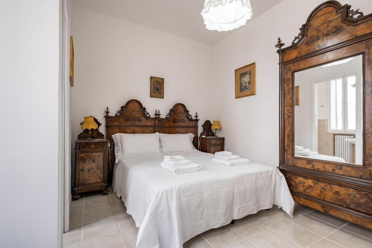 Dimora Lucrezia - Big & Central Apatment With Parking Ostuni Exterior photo